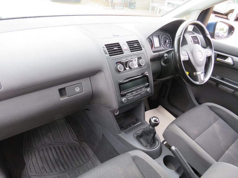 2011 Volkswagen Touran 1.6 TDI 105 SE 7 SEATER MPV Diesel Manual