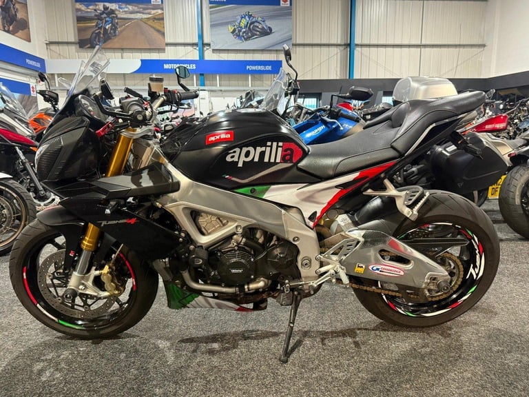 2011 Aprilia Tuono V4 R APRC