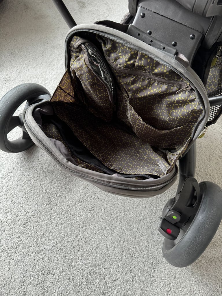 Mamas & Papas MYLO Pushchair Pram System - Black/Lime Green (Good condition)