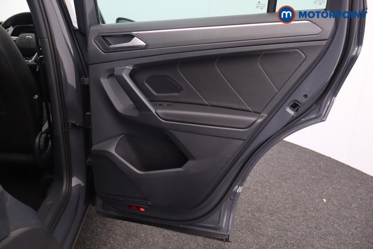 2021 Volkswagen Tiguan 1.5 TSI 150 R-Line 5dr DSG SUV Petrol Automatic