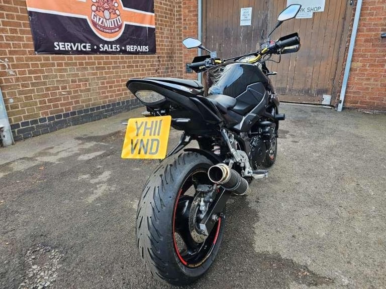 Suzuki GSR750 L1 '2011' HEATED GRIPS - CARBON SILENCER