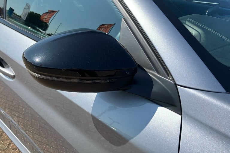  Peugeot 208 1.2 Puretech Gt Premium Hatchback 5dr Petrol Eat Euro 6 s/s 130 Ps