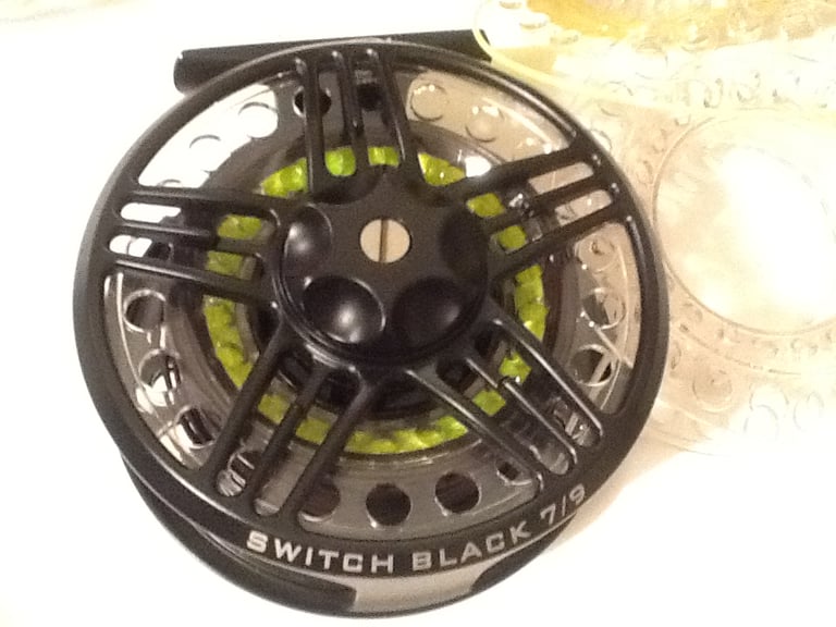 Fishing fly reel for Sale