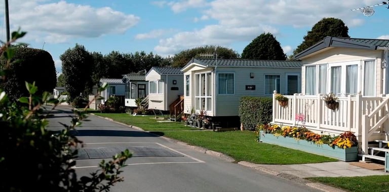 South Coast Seaside 8 Berth Lodge Finance Available CALL TOM [Phone number removed]