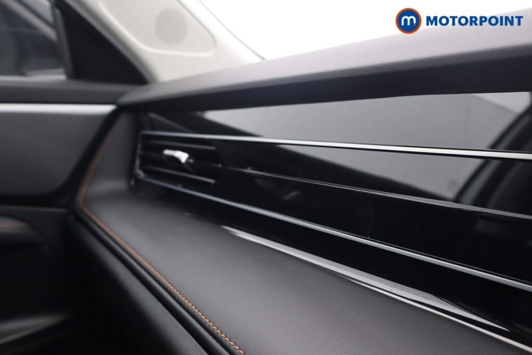 2025 MG MG HS 1.5 T-GDI Trophy 5dr DCT SUV Petrol Automatic