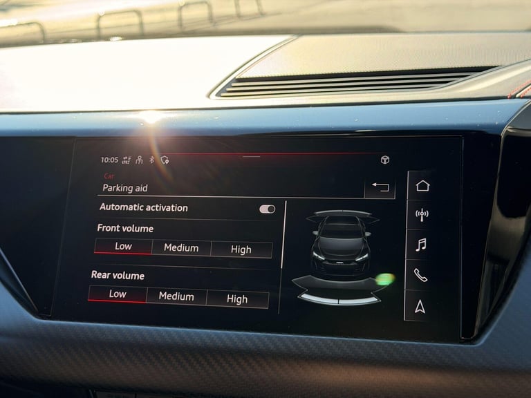 2023 Audi RS e-tron GT 93.4kWh Carbon Vorsprung Saloon 4dr Electric Auto quattro (598 ps) COUPE E...