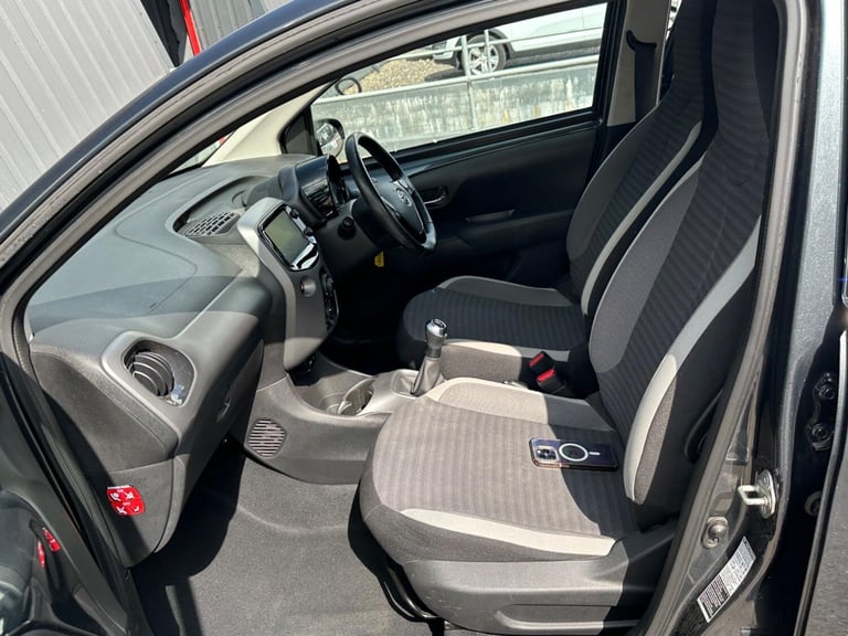 2018 Toyota AYGO 1.0 VVT-i x-play Hatchback 5dr Petrol Manual Euro 6 (71 ps) HATCHBACK Petrol Manual