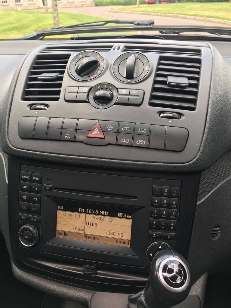 MB VITO 6 SEATER CREW VAN AUTO 4K+ EXTRAS OWN OWNER