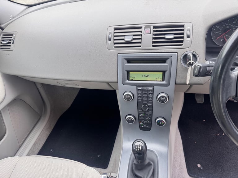 2010 Volvo V50 1.6D DRIVe S 5dr ESTATE Diesel Manual