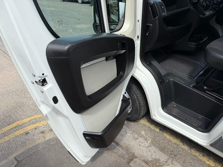 2017 67 PEUGEOT BOXER 2.0 BLUEHDI 335 PROFESSIONAL PANEL VAN 5DR DIESEL MANUAL L