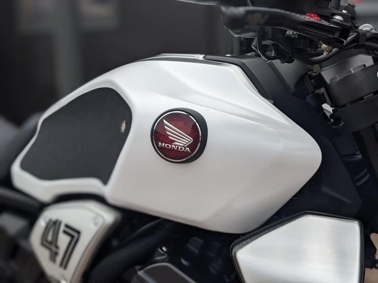HONDA CB1000R PLUS 2020 - FULL ARROW SYSTEM - HEATED GRIPS - ASV LEVERS - SCREEN