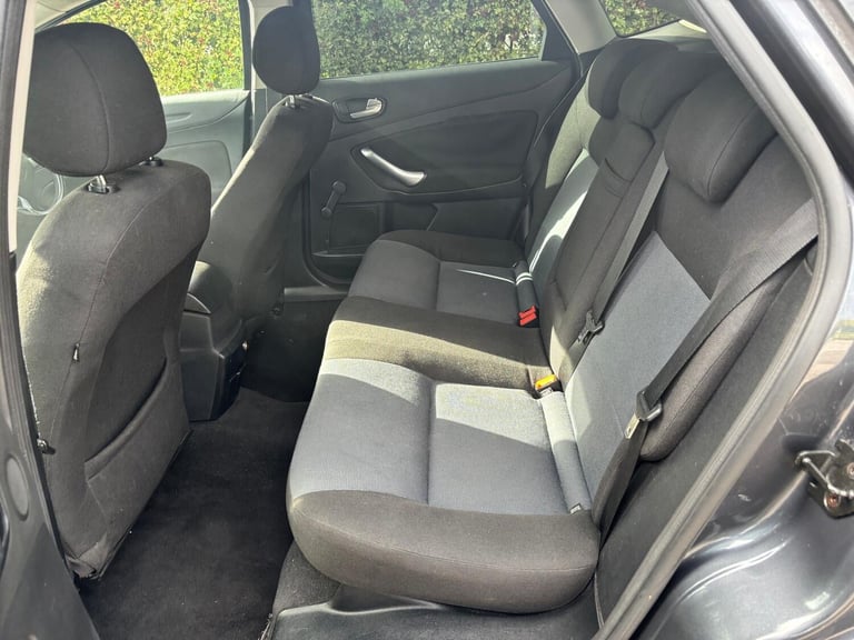 2007 Ford Mondeo 1.6 Edge 110 5dr HATCHBACK Petrol Manual