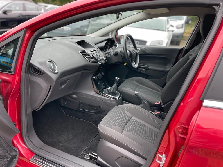 FORD FIESTA 1.0 T EcoBoost Zetec 2015