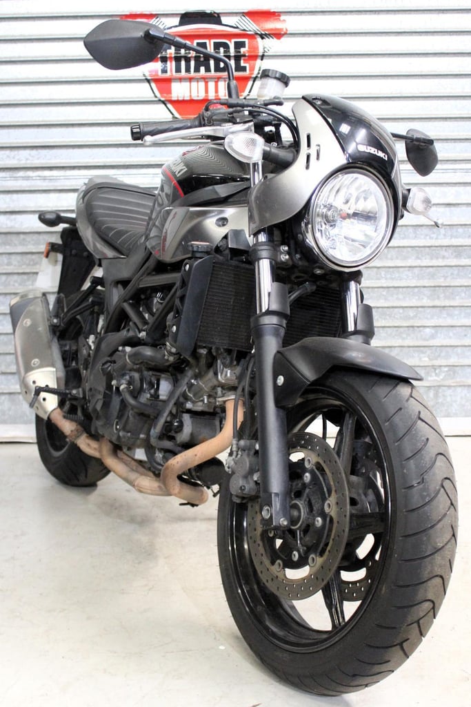 2018 68 SUZUKI SV 650 X XAU L8 SV650 GREY 18K HPI CLEAR NEW MOT JUST SERVICED