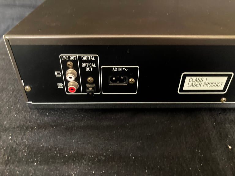 Technics SL-PG490 CD Player - Made in Germany