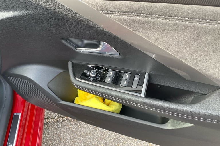  Vauxhall Astra 1.2 Turbo Ultimate Hatchback 5dr Petrol Auto Euro 6 s/s 130 Ps