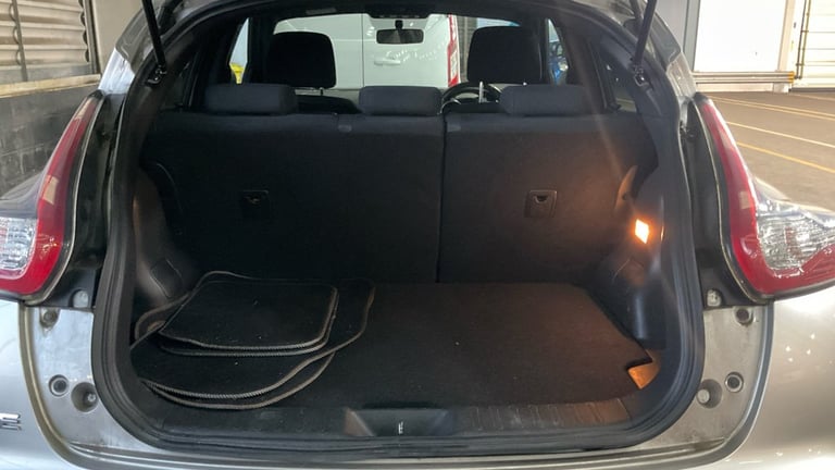 2015 NISSAN JUKE 1.6 Acenta Premium Silver Auto Petrol