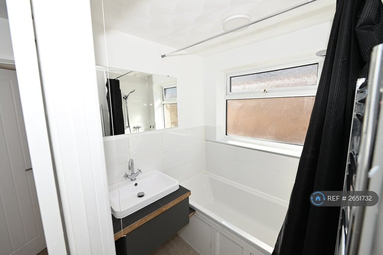 3 bedroom house in Warren Avenue, Chandler's Ford, Eastleigh, SO53 (3 bed) (#2651732)
