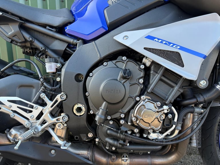 Yamaha MT10 Blue 2020 Excellent Condition Full History only 7400 Miles