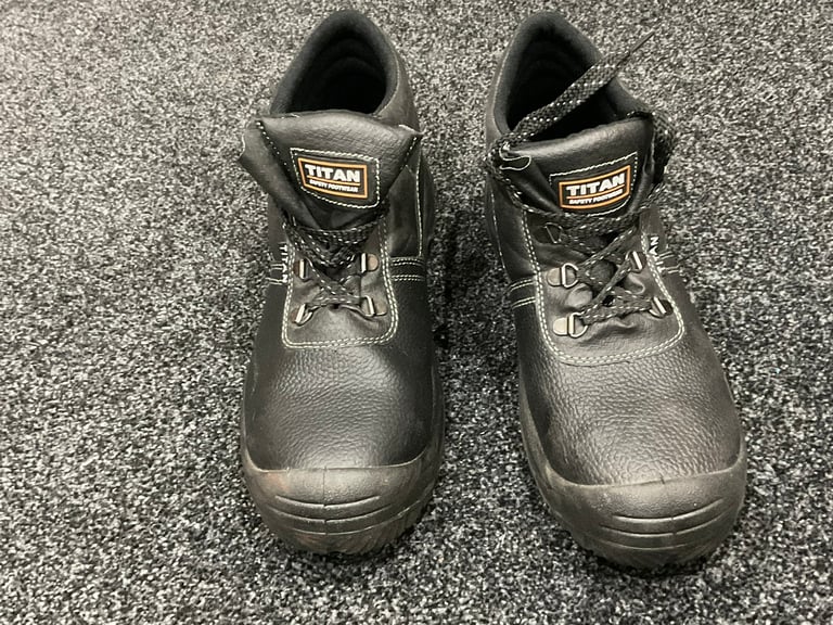 Work boots for Sale in Leicester Leicestershire Men s Boots