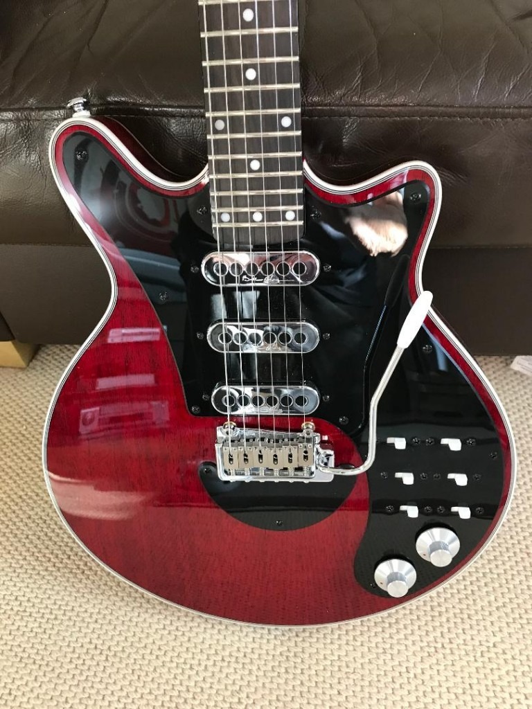 GENUINE BRIAN MAY RED SPECIAL with BMG HEAVY DUTY GIG BAG & BMG GUITAR  STRAP. | in Brough, East Yorkshire | Gumtree
