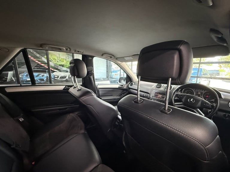 2010 Mercedes-Benz M-Class 3.0 ML300 CDI V6 BlueEfficiency Sport SUV 5dr Diesel Tiptronic 4WD Eur...