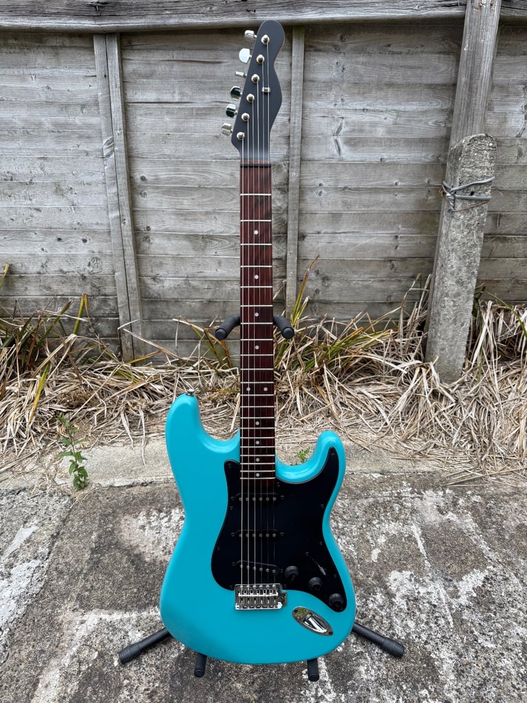 Custom Stratocaster electric guitar professionally setup & new strings 