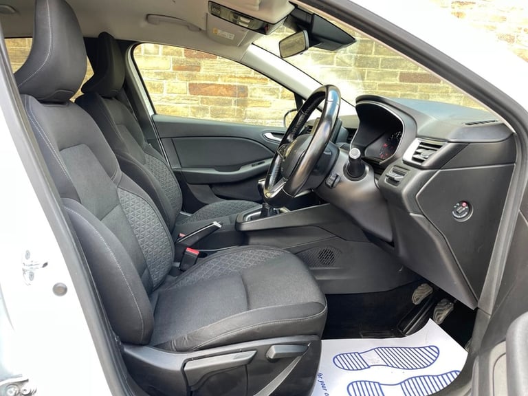 2020 Renault Clio ICONIC 1.5 DCI HATCHBACK Diesel Manual