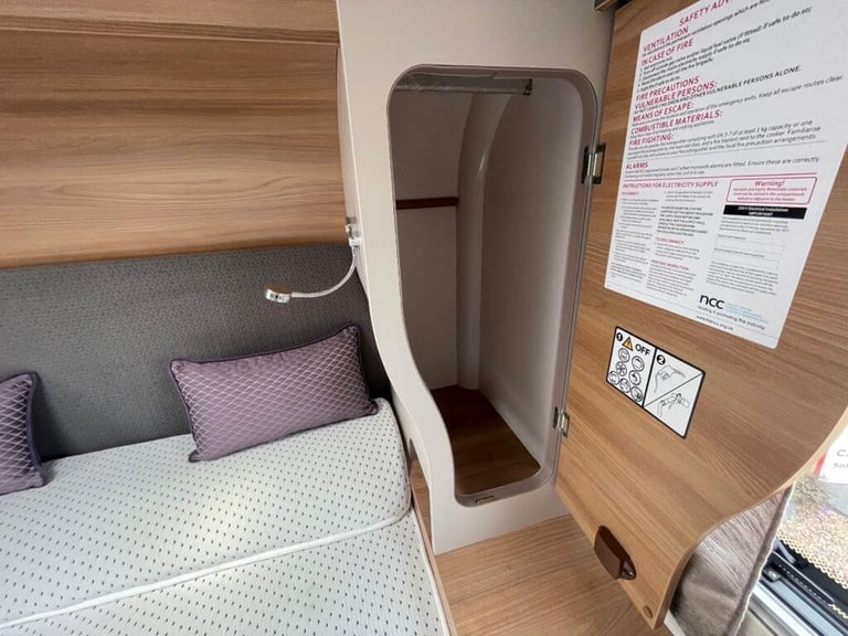 Bailey Adamo 75-4i 4 Berth 4 Belt end bedroom Auto 3500kg Garage 