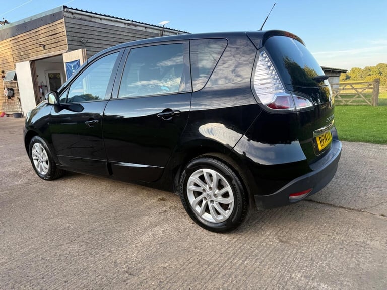 RENAULT SCENIC 1.5 dCi ENERGY Dynamique TomTom Euro 5 (s/s) 5dr 2014