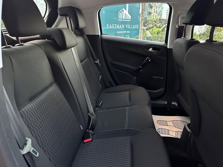 2016 Peugeot 208 1.2 PureTech Active Euro 6 5dr HATCHBACK Petrol Manual