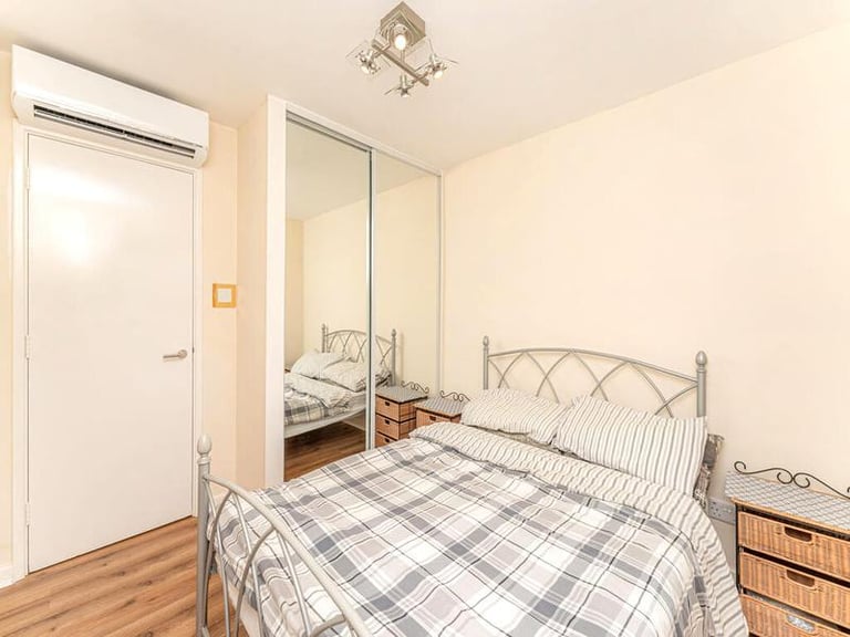 🌳 Welcome to this cozy room in Forest Gate