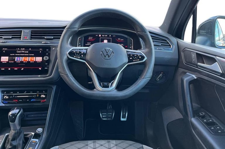 2022 Volkswagen Tiguan 2.0 TDI R-Line 5dr DSG ESTATE DIESEL Semi Automatic
