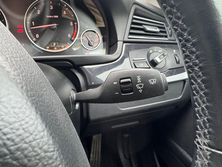 2013 BMW 5 Series 3.0 530d SE Touring Auto Euro 6 (s/s) 5dr ESTATE Diesel Automatic