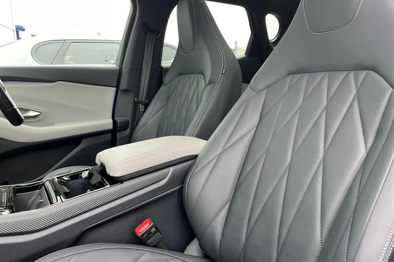 2025 Ford Capri Extended Range 77kWh Premium SUV 5dr **TrustFord Demo**  HEATED SEATS,  PAN SUV E...