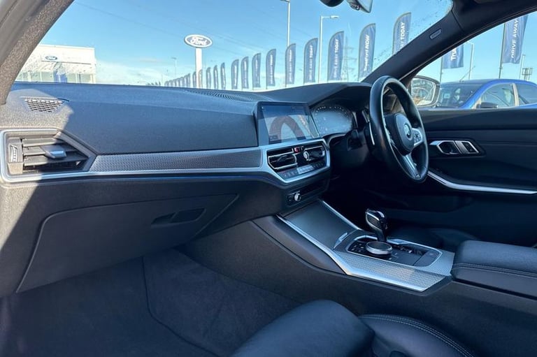 2019 BMW 3 Series 2.0 330i M Sport Saloon 4dr Petrol Auto Euro 6 (s/s) (258 ps) Automatic Saloon ...