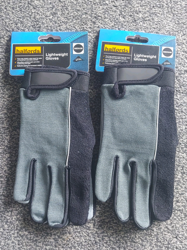 image for Halfords bike hand glovesSize MediumBrand new