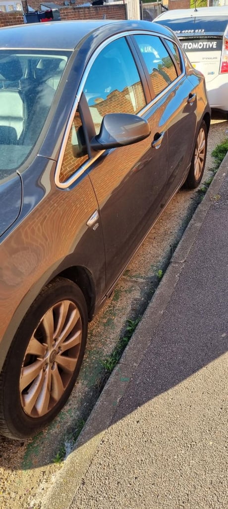 £500-ONO Vauxhall, ASTRA, Hatchback, 2010, Manual, 81,552 , 1598 (cc), 5 doors FOR SALES £500-ONO