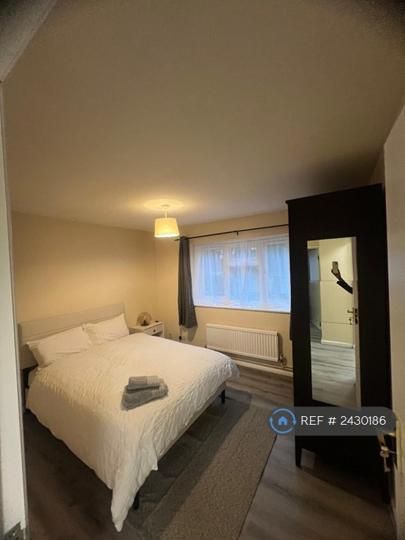 image for 1 bedroom in Gunner Lane, London, SE18 (#2430186)