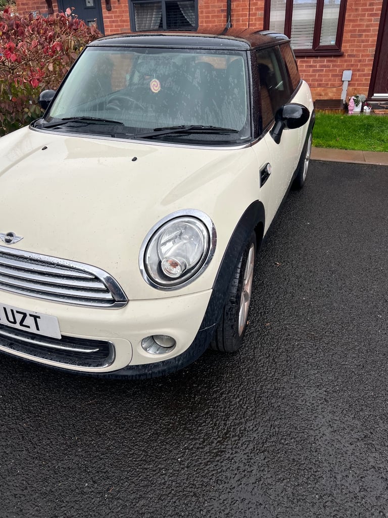 Mini, HATCHBACK, Hatchback, 2011, Manual, 1598 (cc),3 doors - Image 2