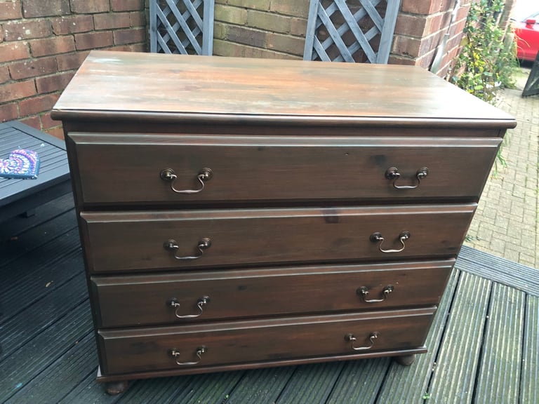 image for Solid oak chest of drawers 