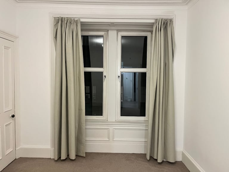2 x black out Curtain set in excellent condition