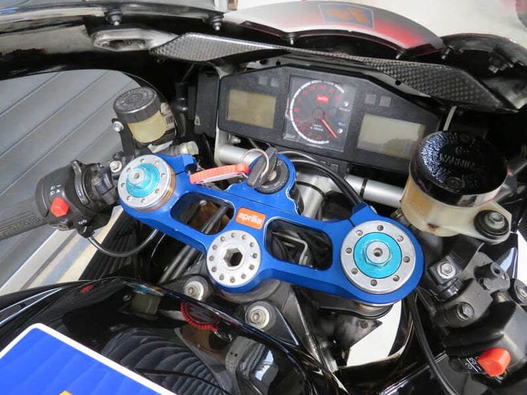 2003 Aprilia RSV RSV1000 PETROL Manual