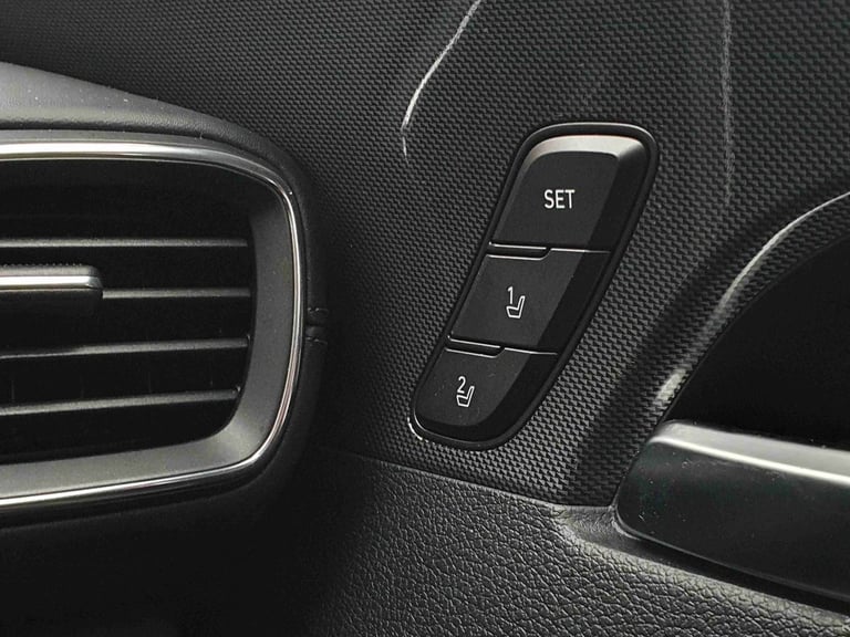 2022 Hyundai Santa Fe 1.6 TGDi Hybrid Ultimate 5dr 4WD Auto Estate Hybrid Automatic