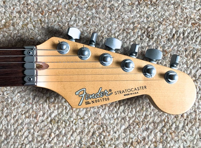 Fender Stratocaster. 1990 Strat Plus Deluxe. American. Rosewood. Crimson. Exceptional.