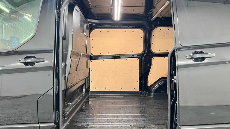  Ford Transit Custom 2.0 EcoBlue 130ps Low Roof Limited Van Auto Van Diesel Automatic
