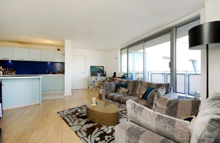 Pet friendly beautiful 1-Bed Flat – Deals Gateway SE13 - Available December 12th