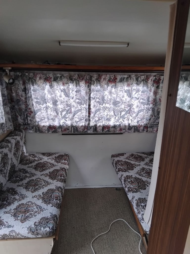1998 caravan for sale 