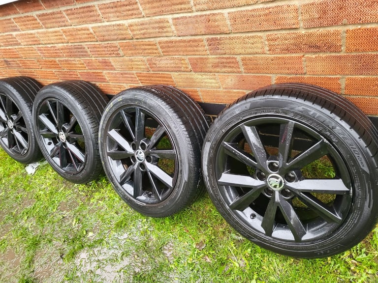 16 inch 5x100 Skoda Fabia Alloy wheels 