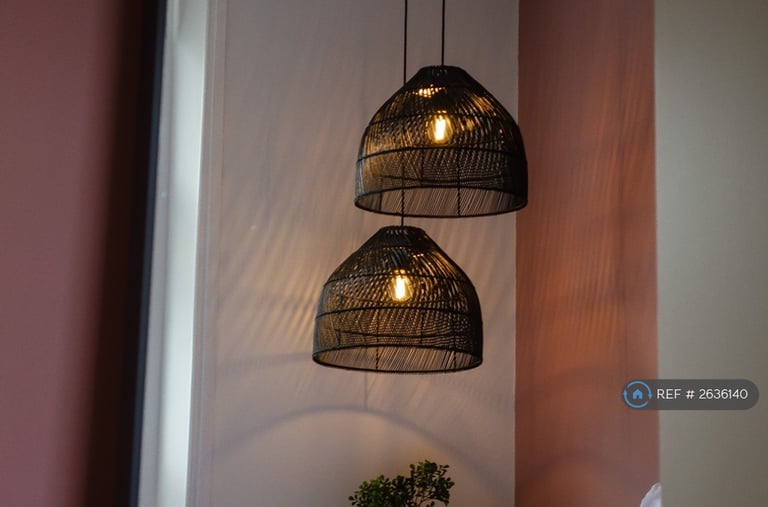 Studio flat in Kensington Gardens Square, London, W2 (#2636140)